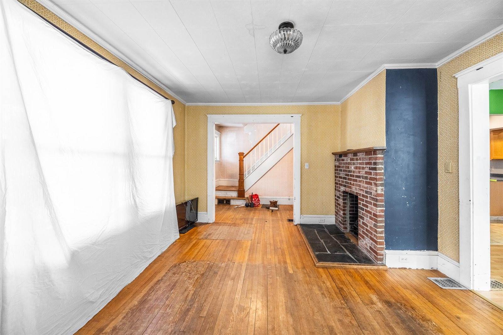 211 Maple Street, Bangor, ME 04401