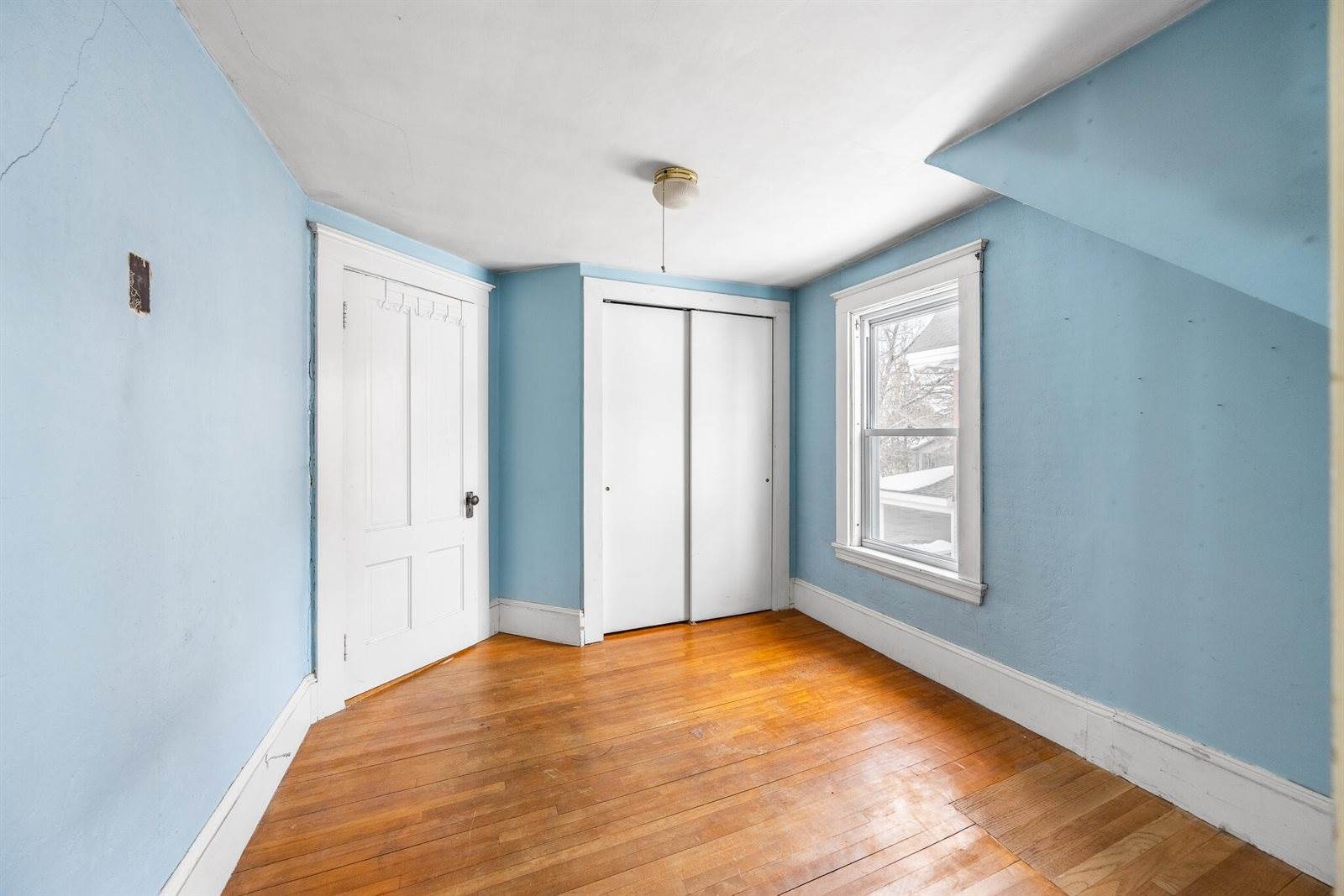 211 Maple Street, Bangor, ME 04401