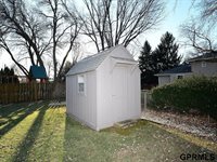 21319 Fieldcrest Drive, Elkhorn, NE 68022