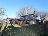 21319 Fieldcrest Drive, Elkhorn, NE 68022