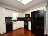 21319 Fieldcrest Drive, Elkhorn, NE 68022