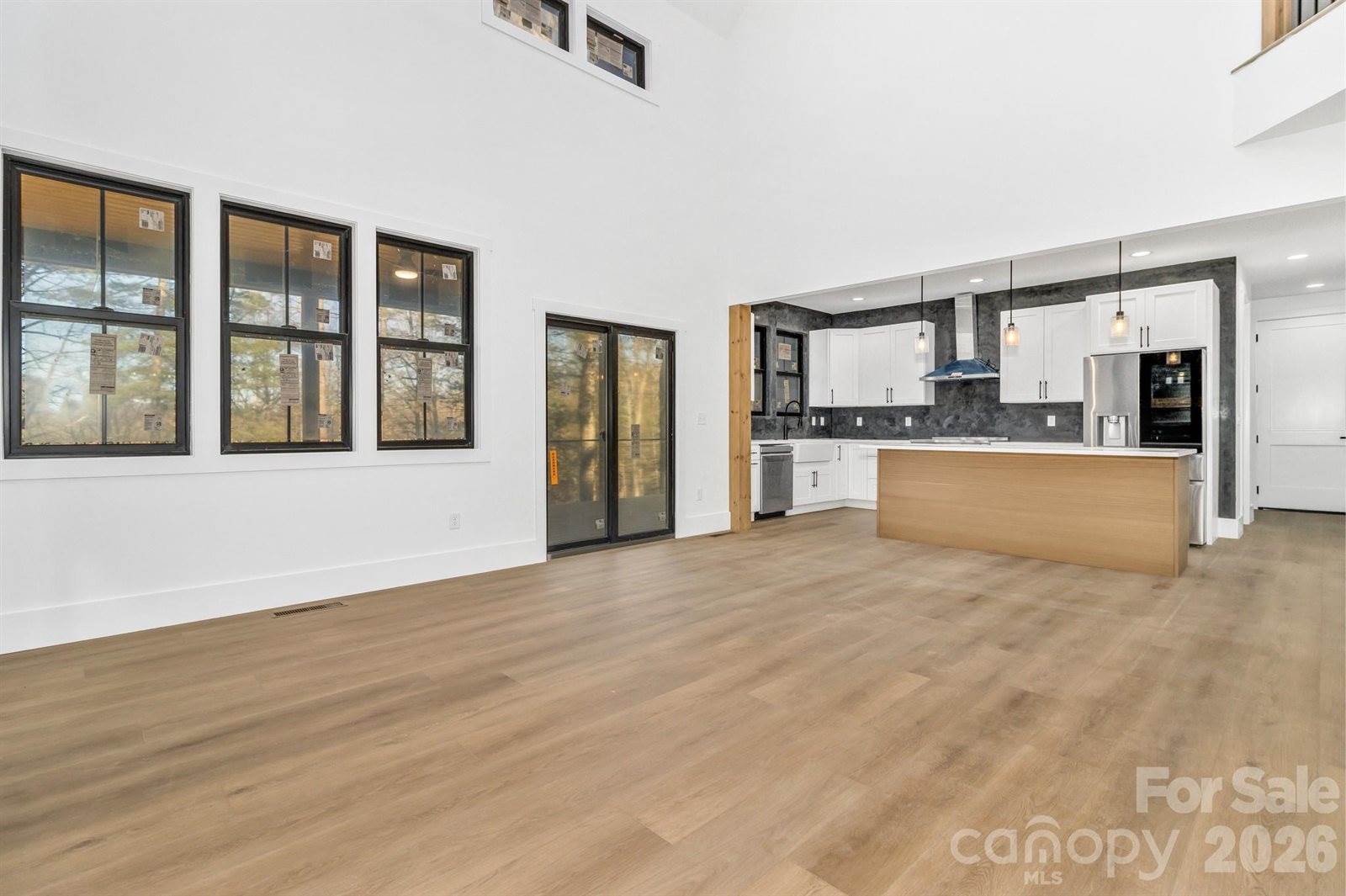 81 Goldenwood Lane, Mills River, NC 28759