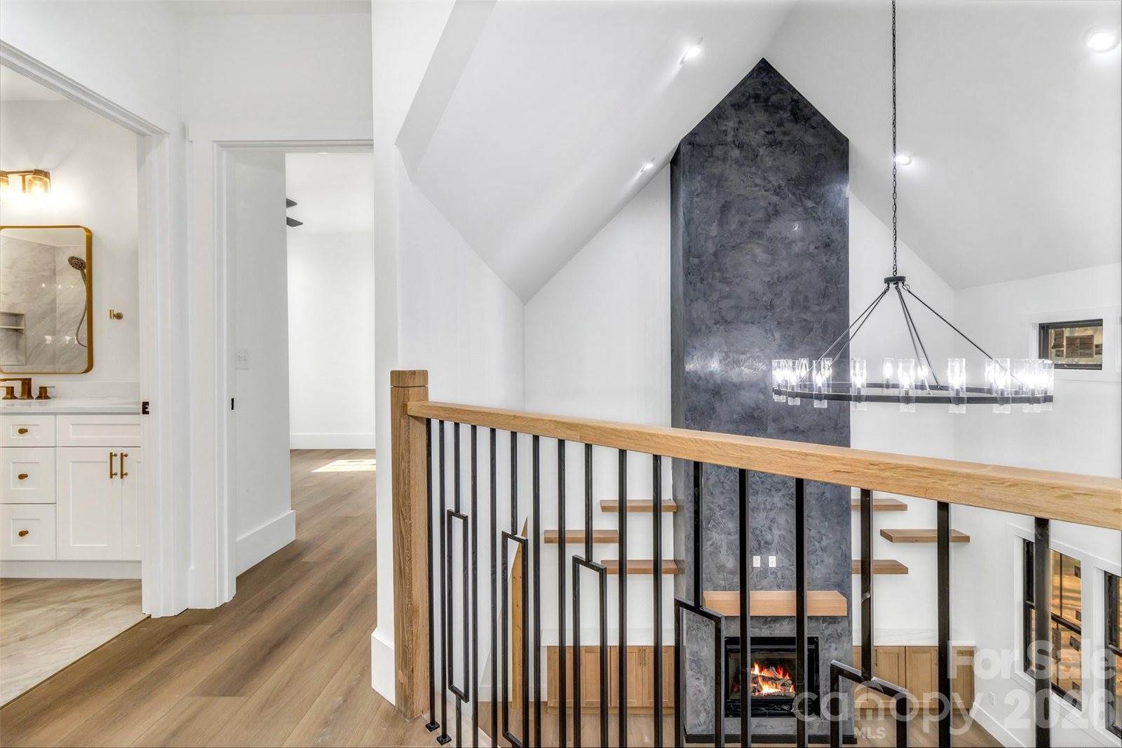 81 Goldenwood Lane, Mills River, NC 28759