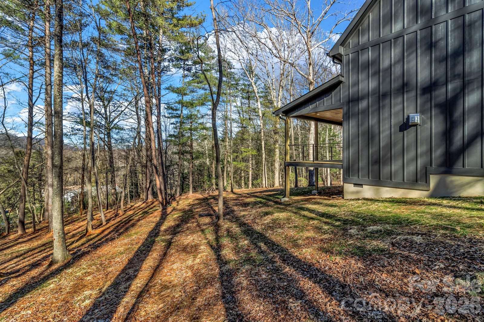 81 Goldenwood Lane, Mills River, NC 28759