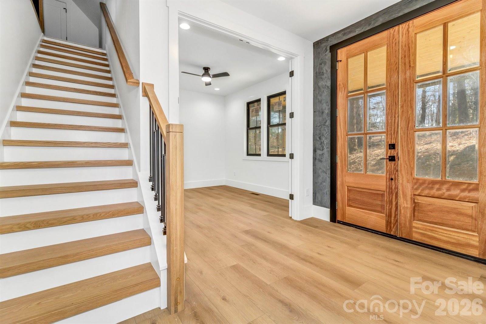 81 Goldenwood Lane, Mills River, NC 28759