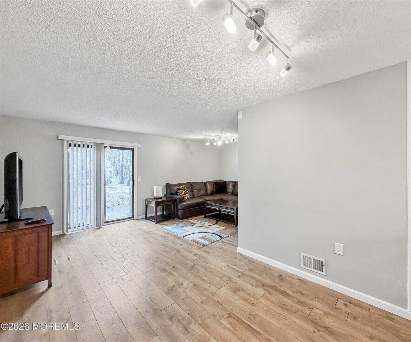 205 Bluebell Drive, Jackson, NJ 08527