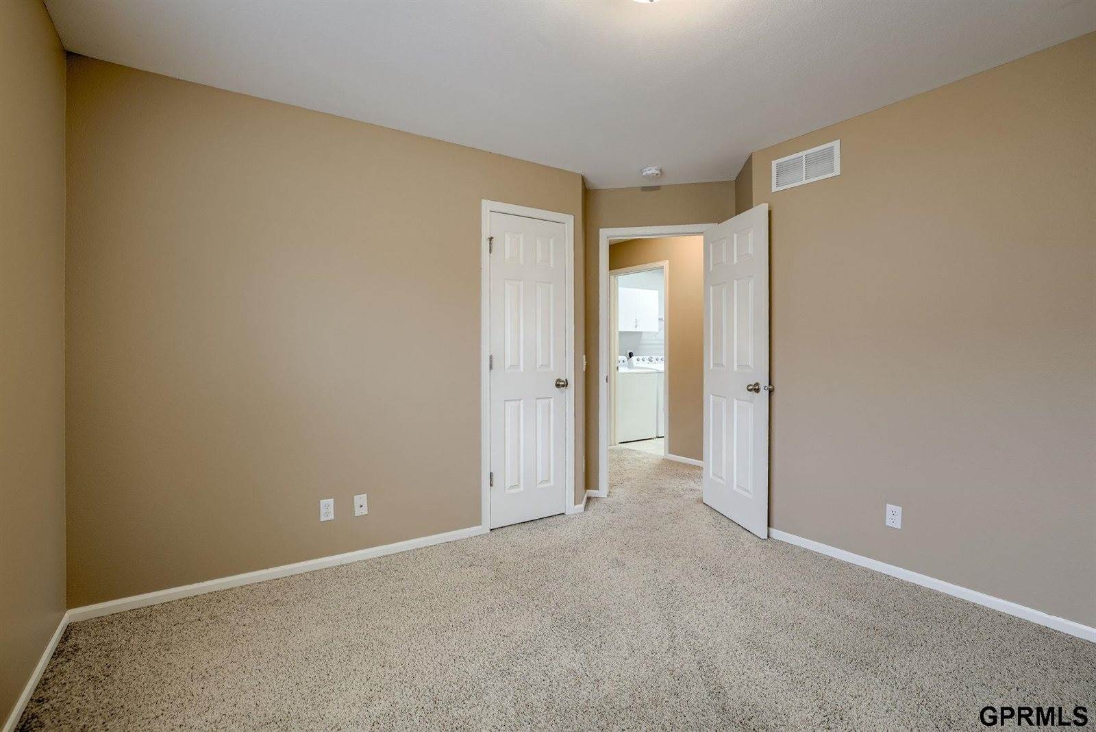 7943 North 152nd Avenue, Bennington, NE 68007