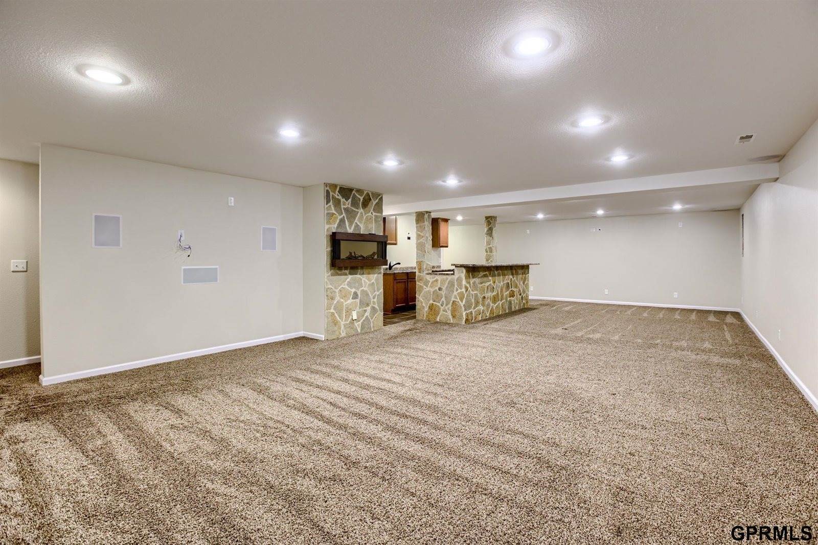 7943 North 152nd Avenue, Bennington, NE 68007