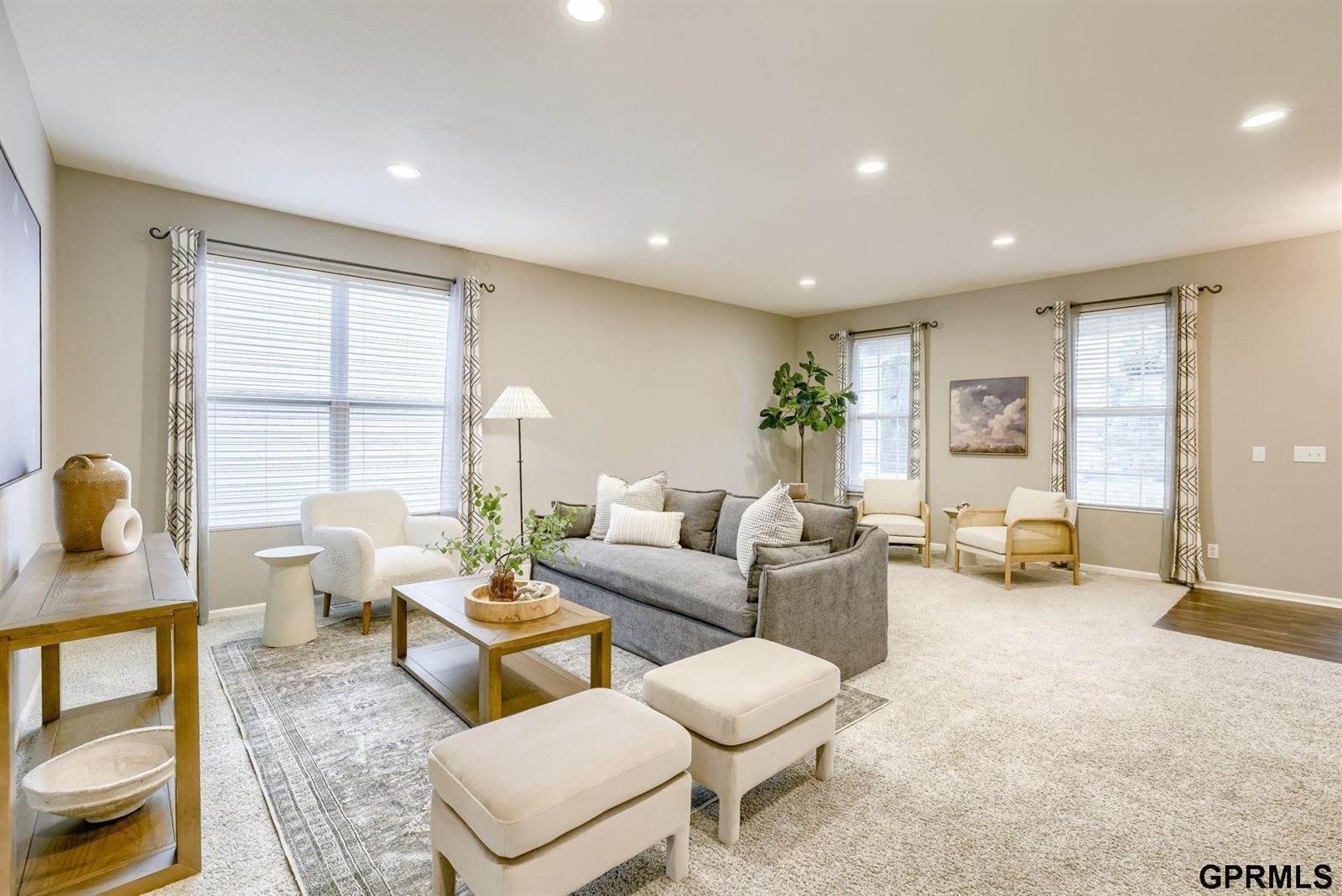 7943 North 152nd Avenue, Bennington, NE 68007