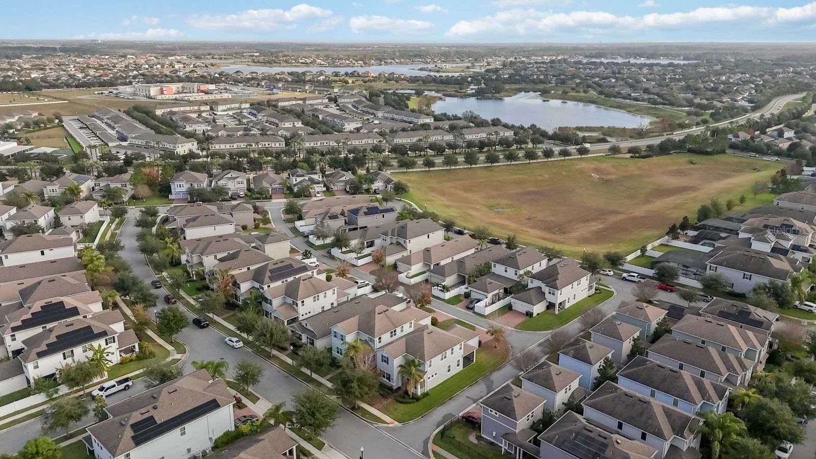 8216 Gray Kingbird Dr, Winter Garden, FL 34787