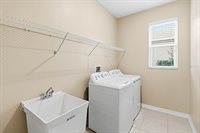 8216 Gray Kingbird Dr, Winter Garden, FL 34787