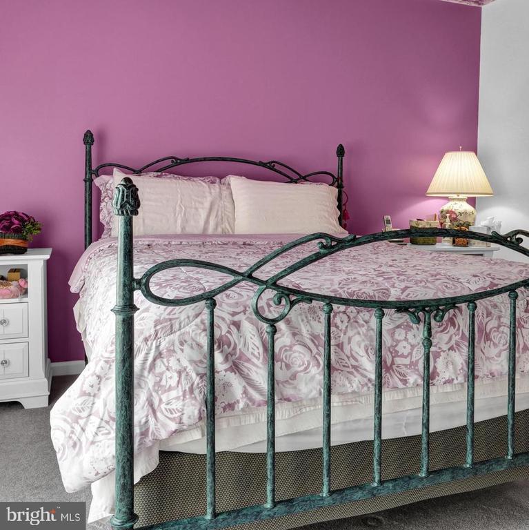 202 Thia Court, Coatesville, PA 19320