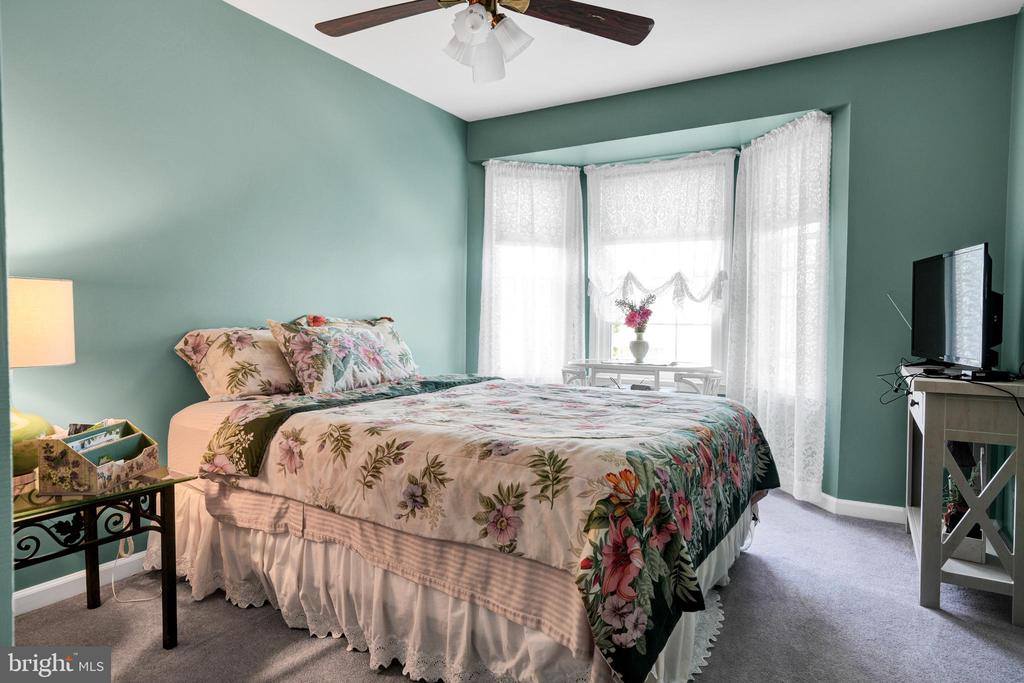 202 Thia Court, Coatesville, PA 19320