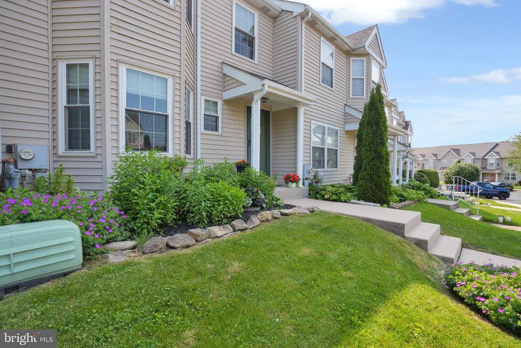 202 Thia Court, Coatesville, PA 19320