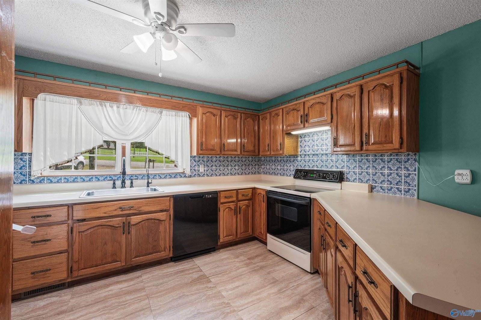 227 Kay Road, Laceys Spring, AL 35754