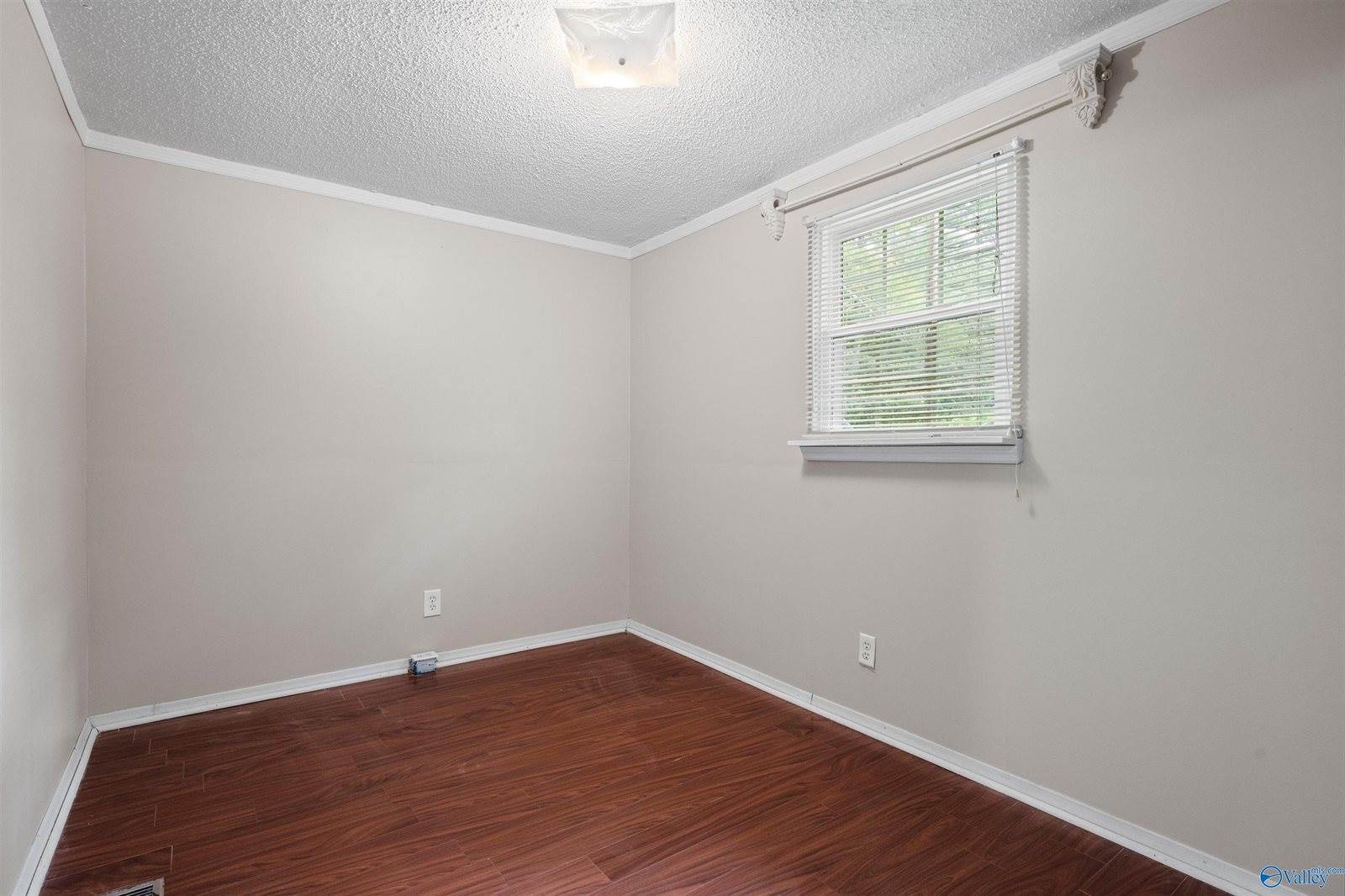 227 Kay Road, Laceys Spring, AL 35754