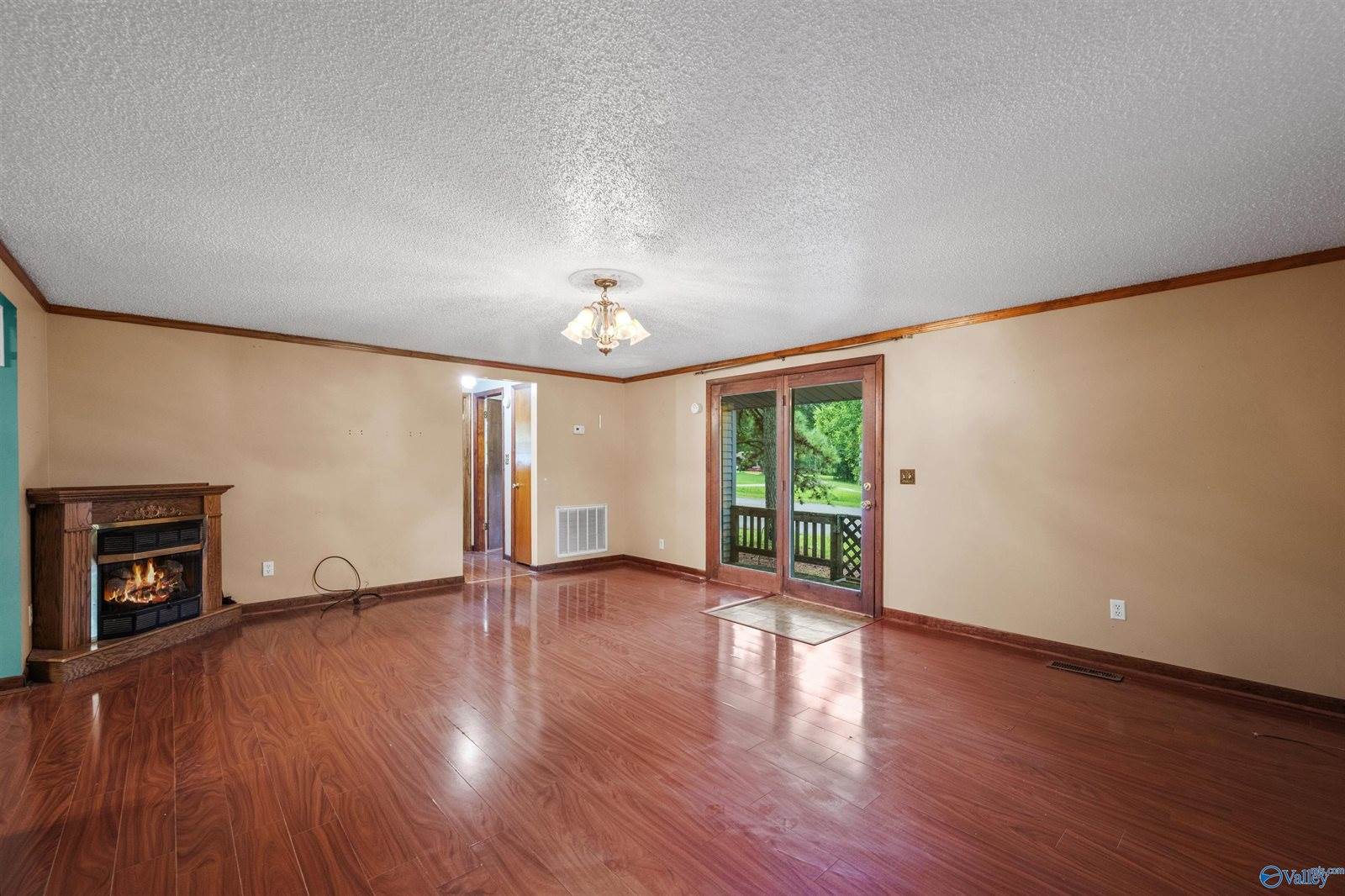 227 Kay Road, Laceys Spring, AL 35754