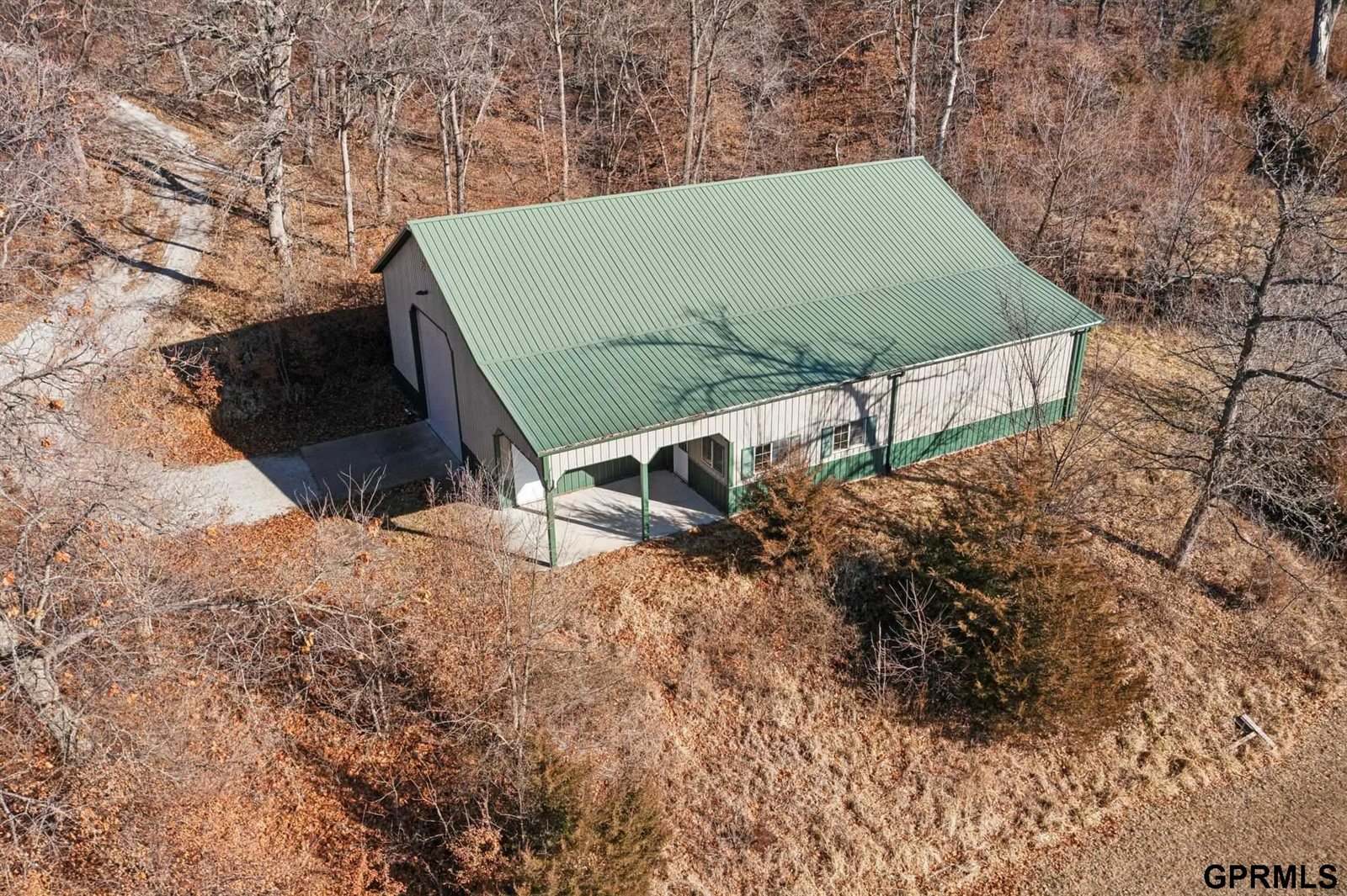 19719 Raven Drive, Louisville, NE 68037