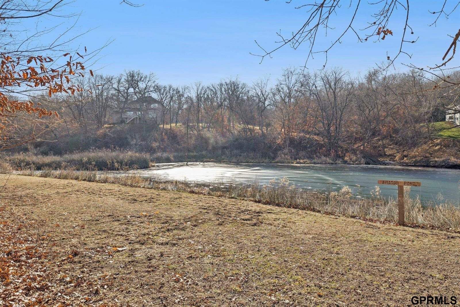 19719 Raven Drive, Louisville, NE 68037