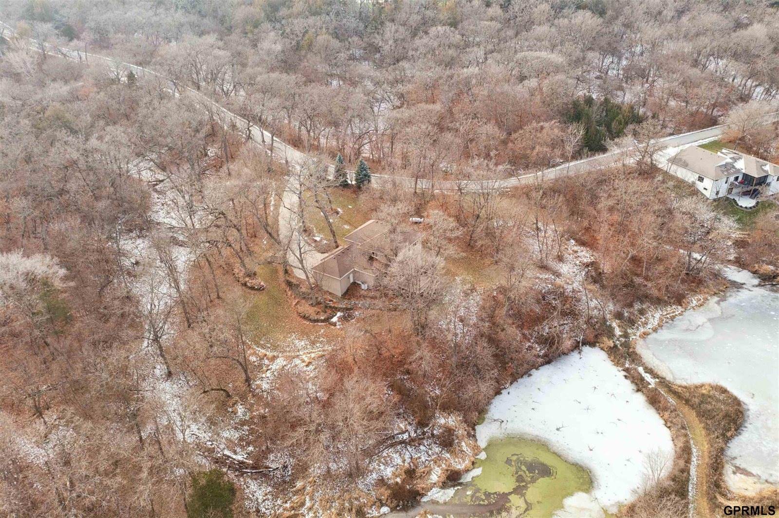 19719 Raven Drive, Louisville, NE 68037