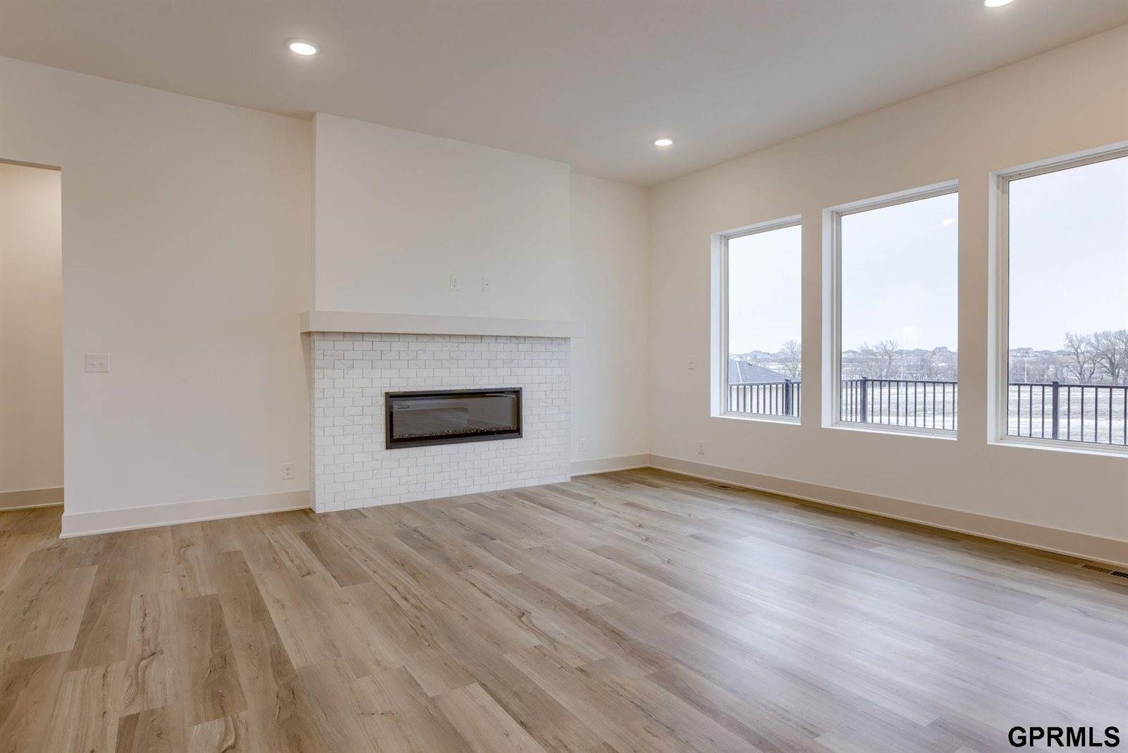 20139 S Street, Omaha, NE 68135