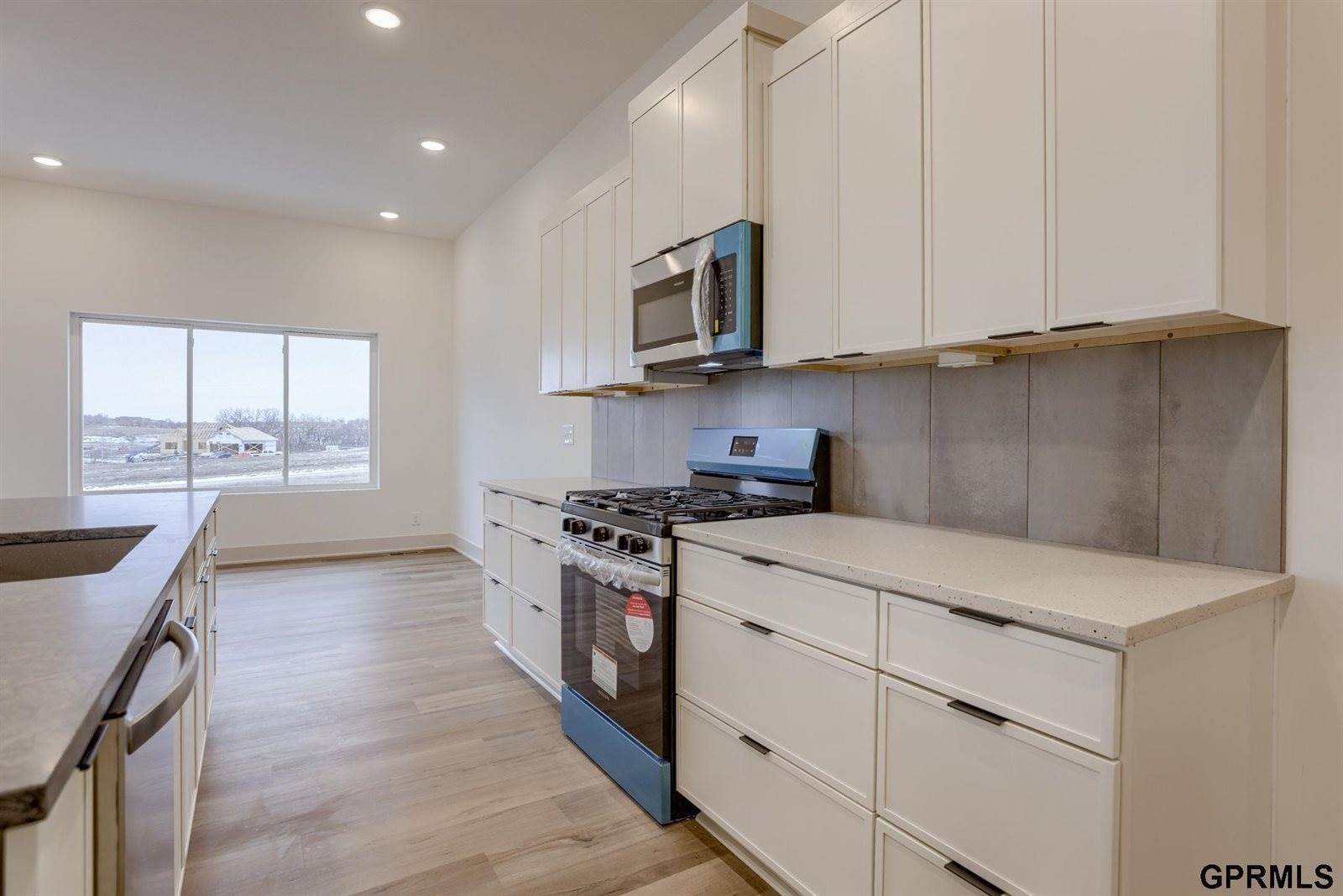 20139 S Street, Omaha, NE 68135