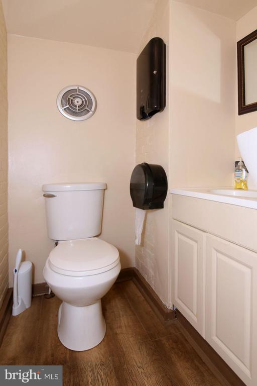 512 North 3RD Street, Harrisburg, PA 17101