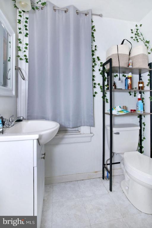 512 North 3RD Street, Harrisburg, PA 17101