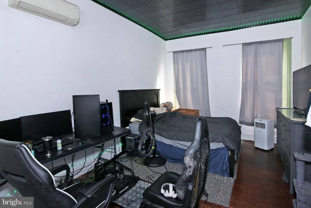 512 North 3RD Street, Harrisburg, PA 17101