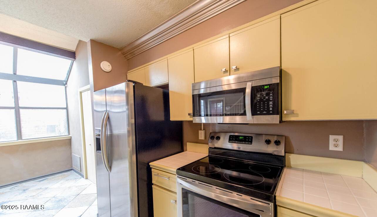 4620 West Congress Street, Apt 45, Lafayette, LA 70506