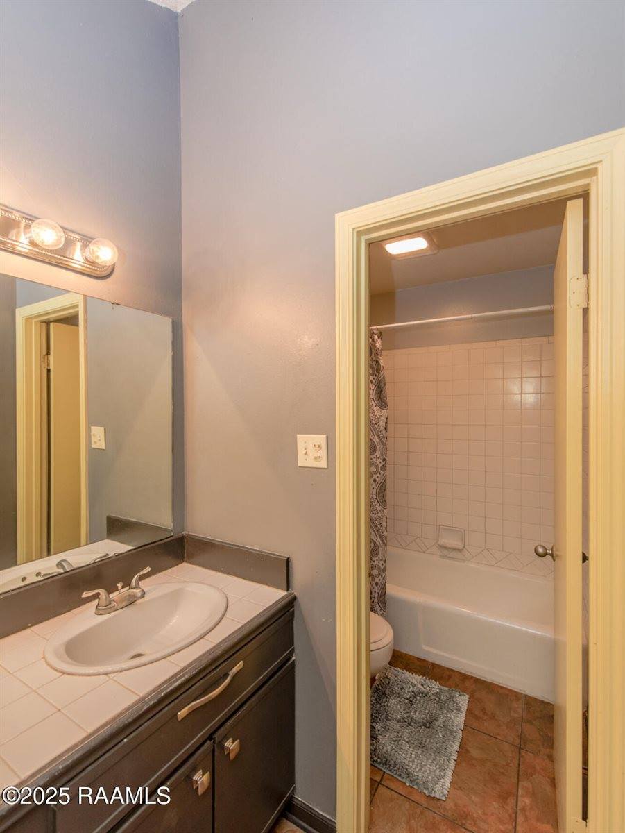 4620 West Congress Street, Apt 45, Lafayette, LA 70506