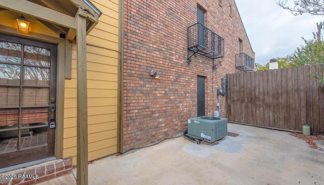 4620 West Congress Street, Apt 45, Lafayette, LA 70506