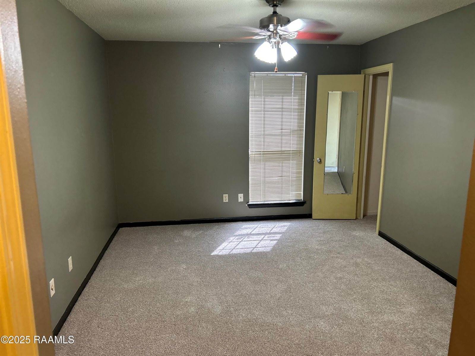 4620 West Congress Street, Apt 45, Lafayette, LA 70506