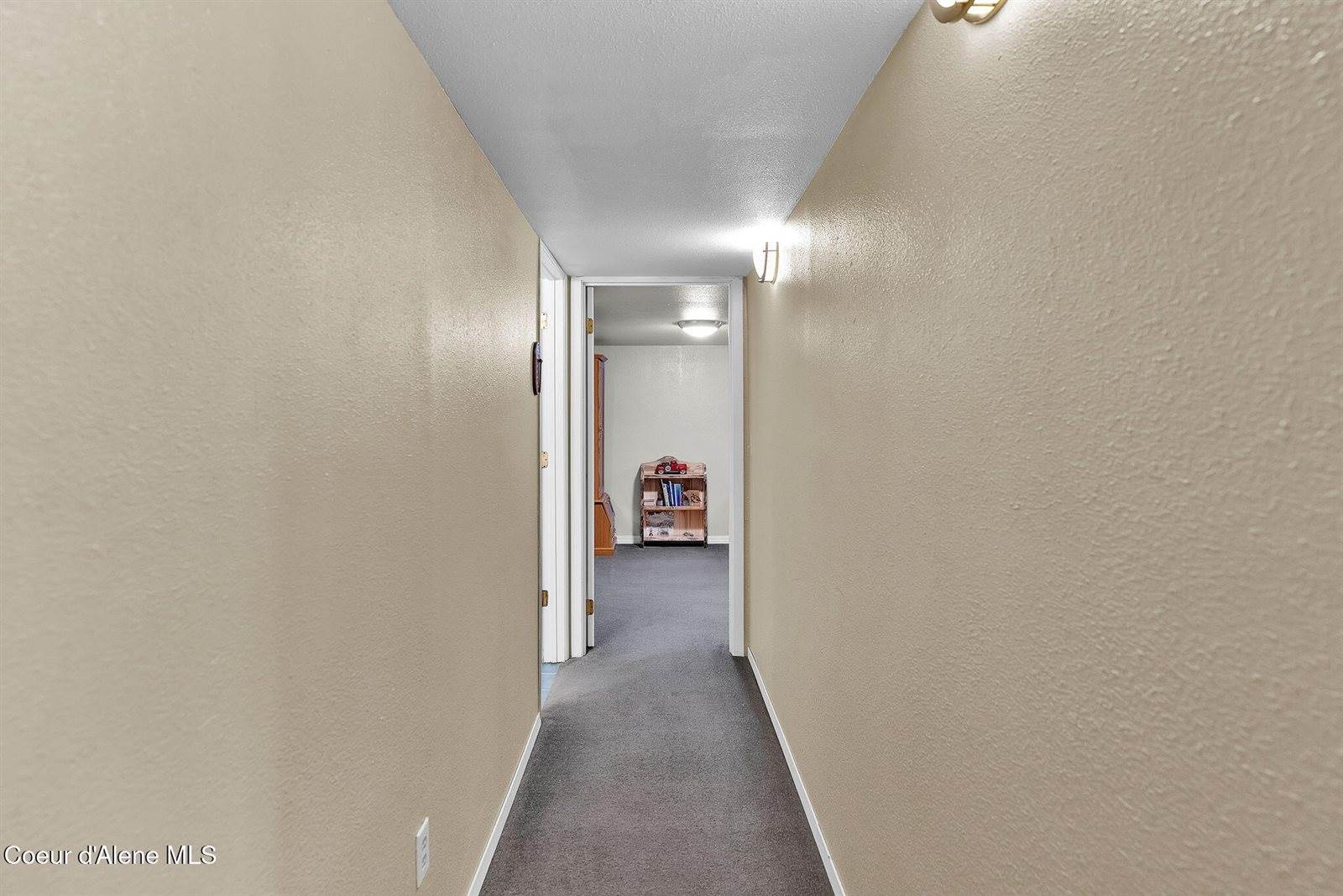 1247 Lost Mile Rd, Bonners Ferry, ID 83805