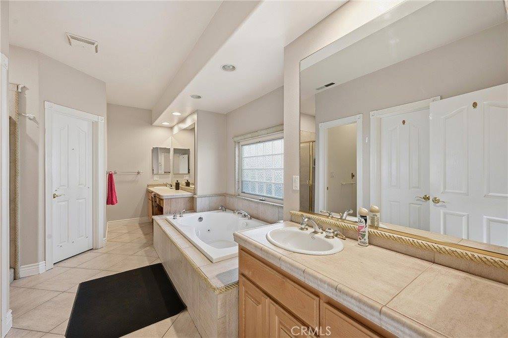 19336 Mountain Meadow North, Hidden Valley Lake, CA 95467