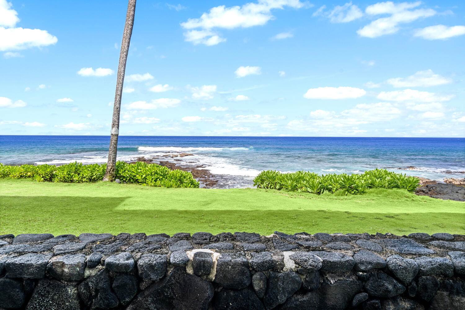 75-5888 Alii Dr, Kailua-Kona, HI 96740