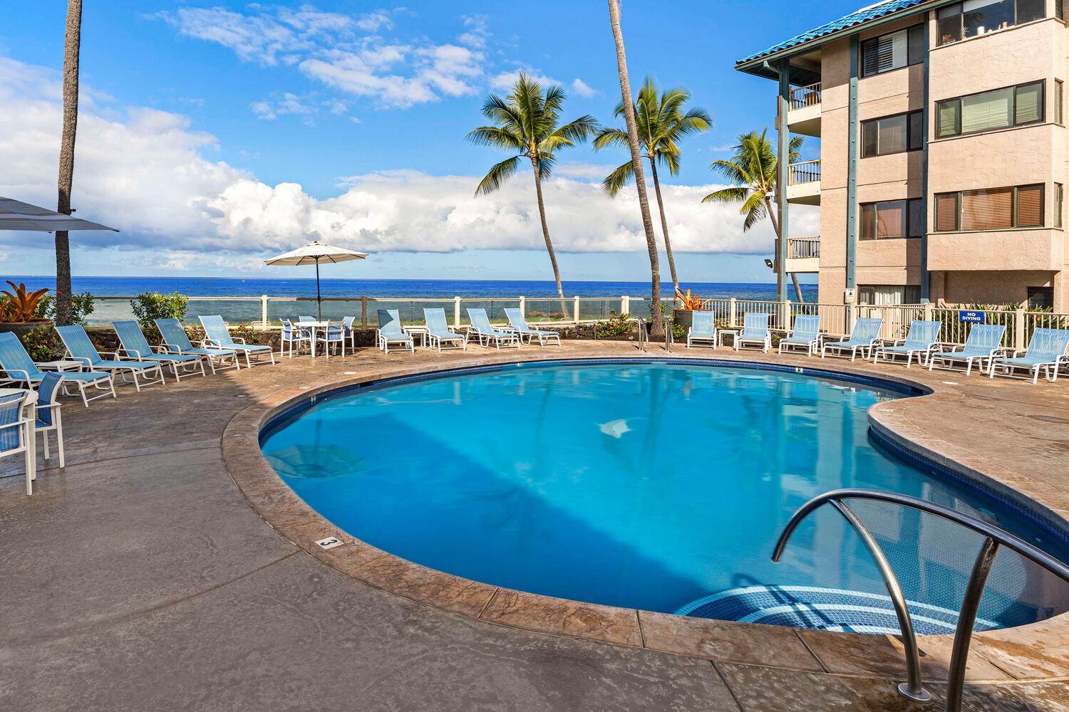 75-5888 Alii Dr, Kailua-Kona, HI 96740