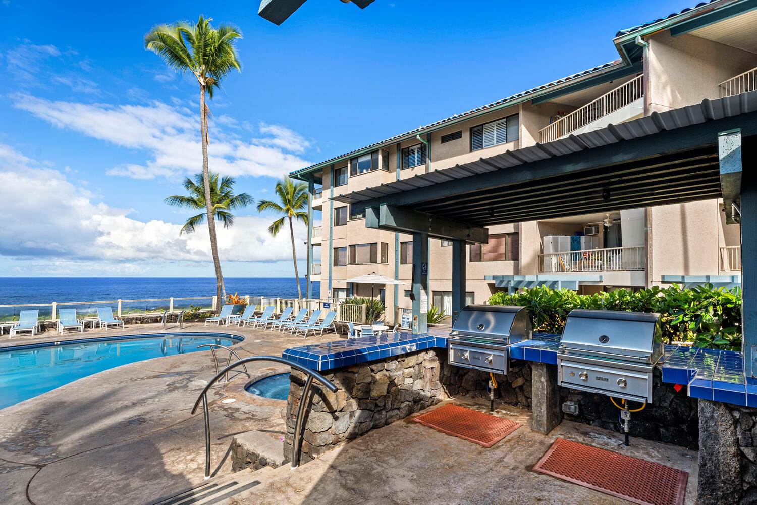 75-5888 Alii Dr, Kailua-Kona, HI 96740