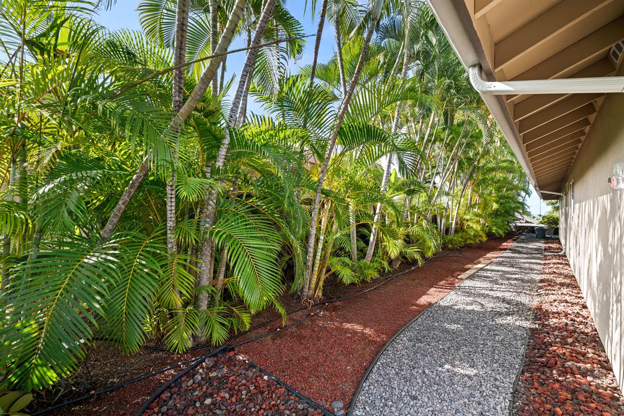 77-6546 Hoolaupai St, Kailua-Kona, HI 96740