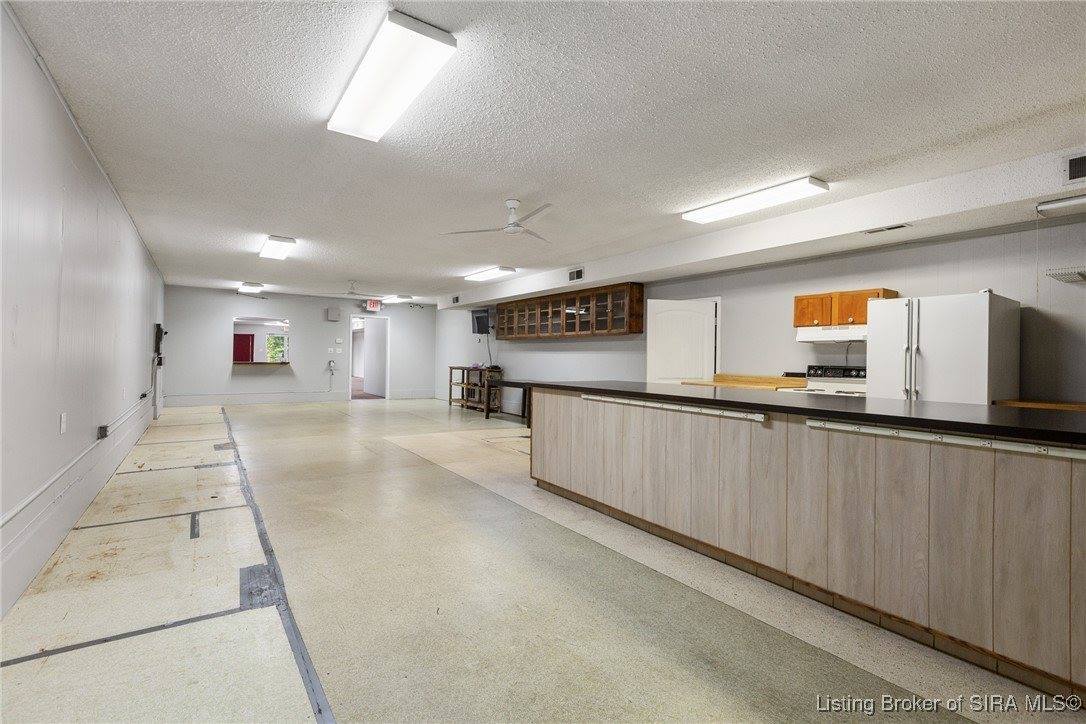 1945 Indiana Avenue, New Albany, IN 47150