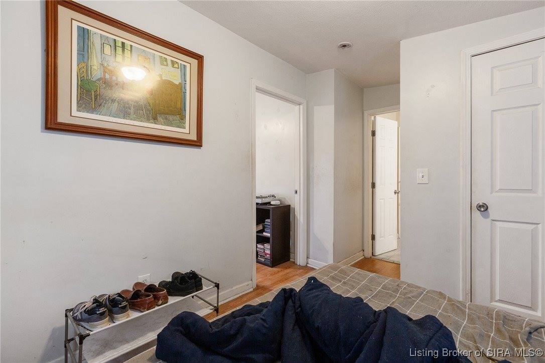 1945 Indiana Avenue, New Albany, IN 47150