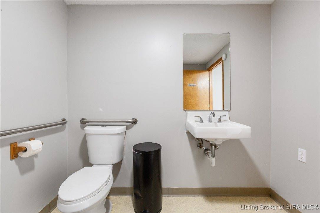 1945 Indiana Avenue, New Albany, IN 47150