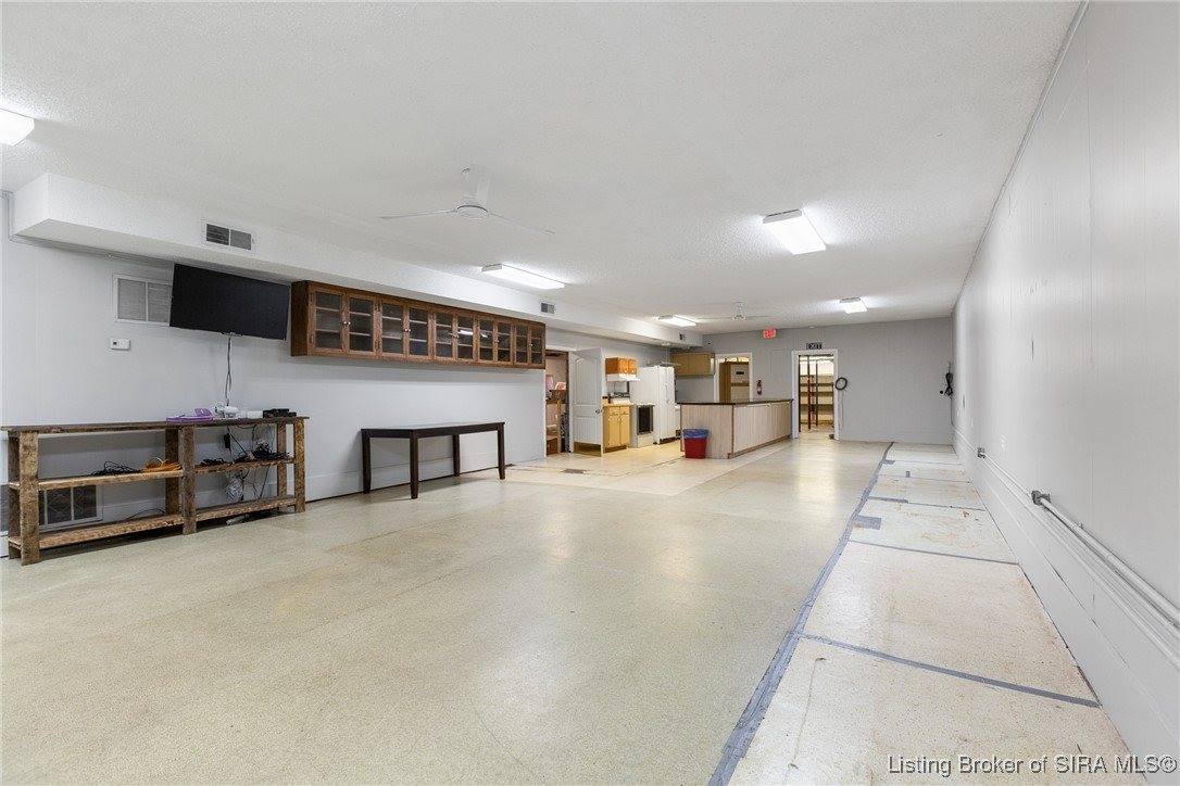 1945 Indiana Avenue, New Albany, IN 47150