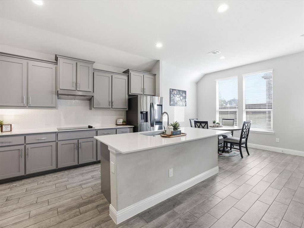 1006 Fairhaven Drive, Midlothian, TX 76065