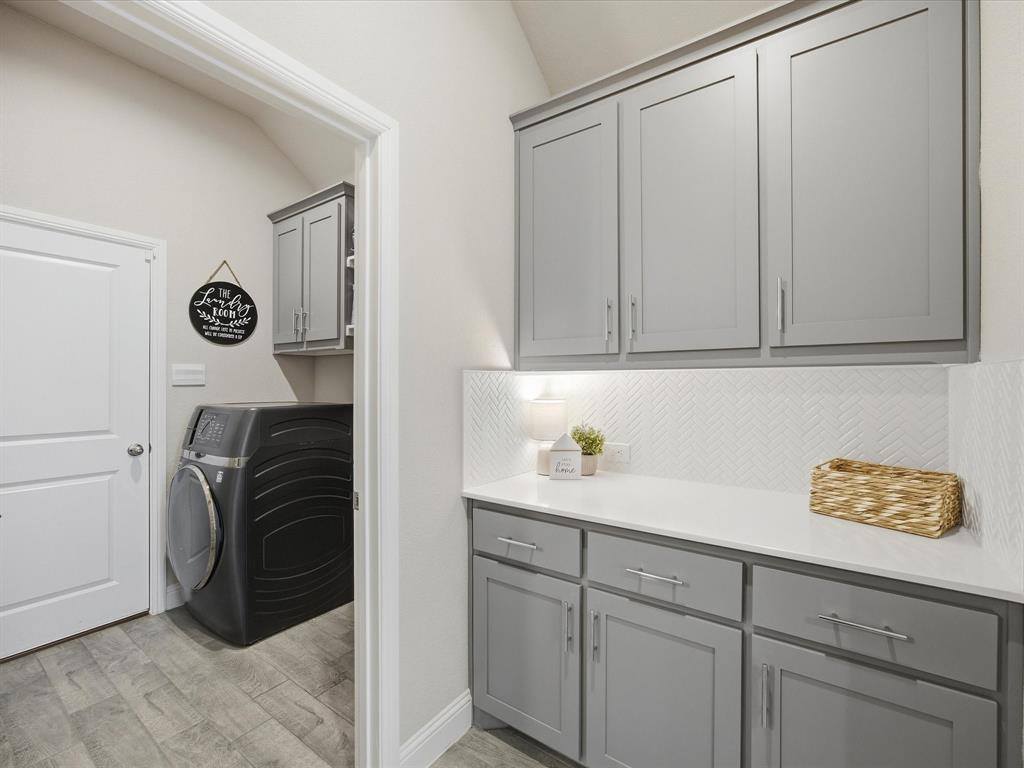 1006 Fairhaven Drive, Midlothian, TX 76065