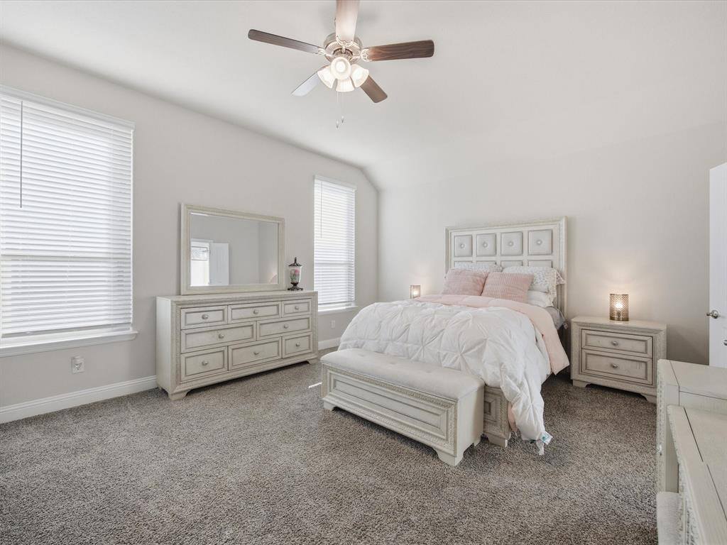 1006 Fairhaven Drive, Midlothian, TX 76065