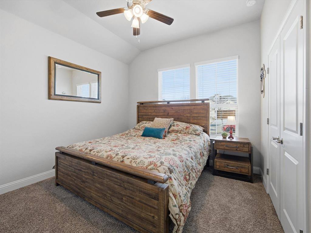 1006 Fairhaven Drive, Midlothian, TX 76065