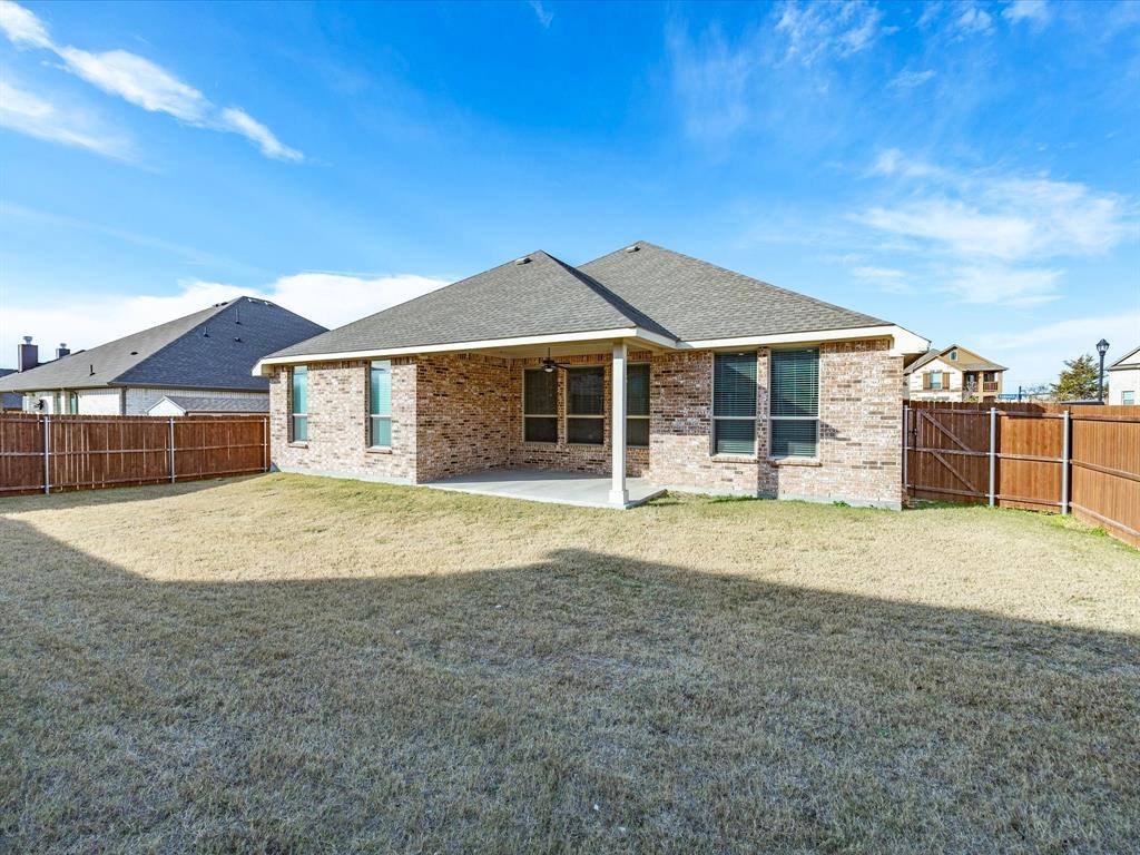 1006 Fairhaven Drive, Midlothian, TX 76065