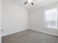 1006 Fairhaven Drive, Midlothian, TX 76065