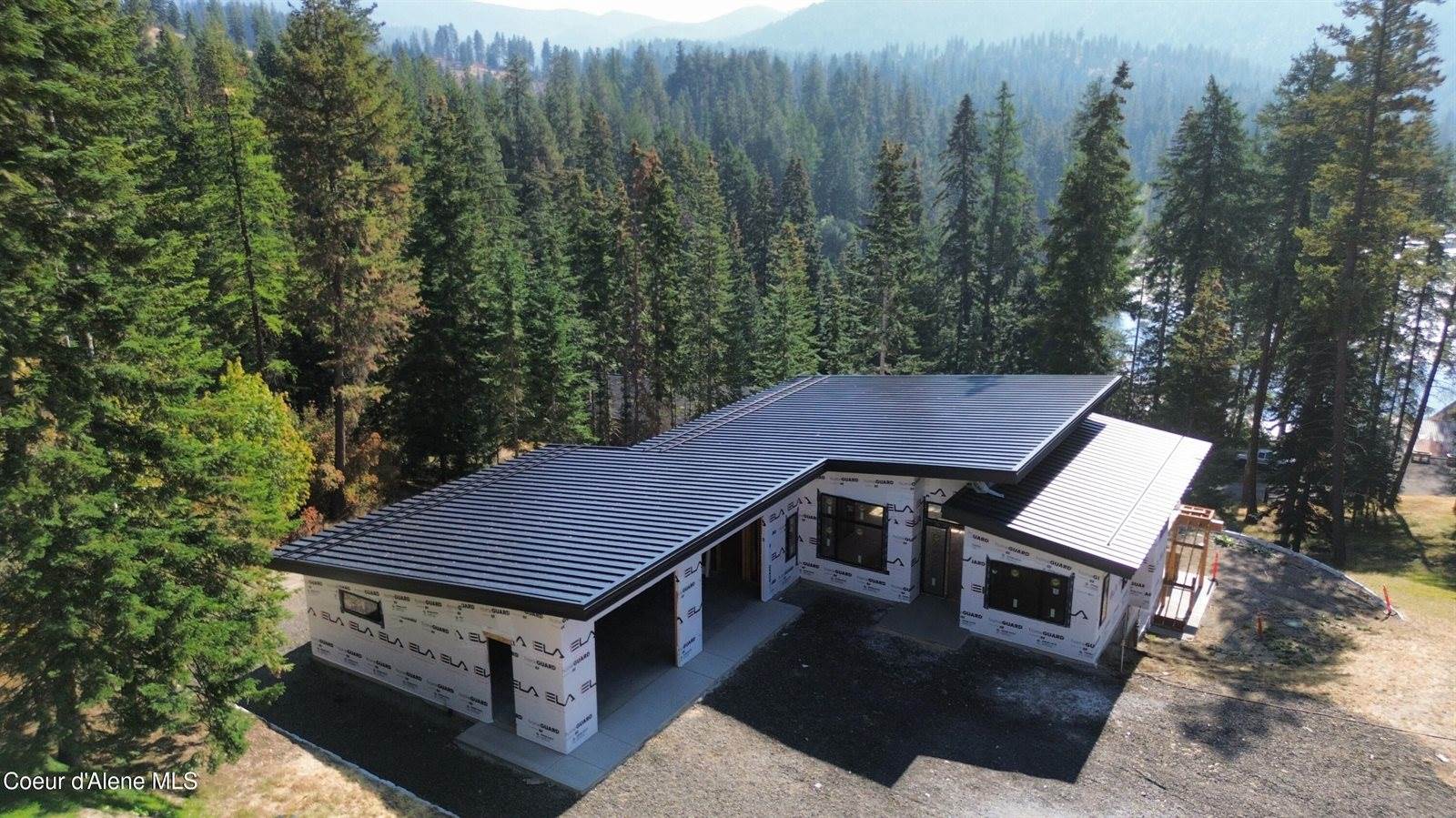 12704 North Lakewood Dr, Hayden, ID 83835